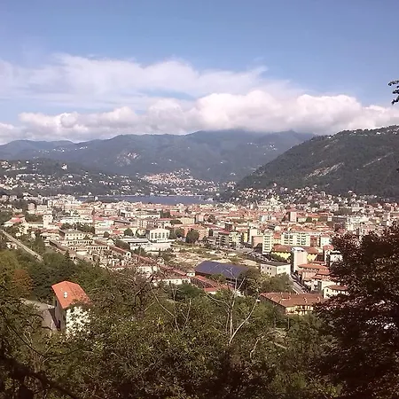 Ai Tre Leoni Alojamento de Acomodação e Pequeno-almoço Lake Como