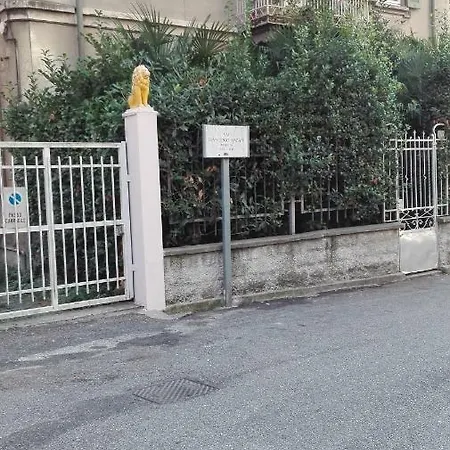 Ai Tre Leoni 住宿加早餐酒店 *